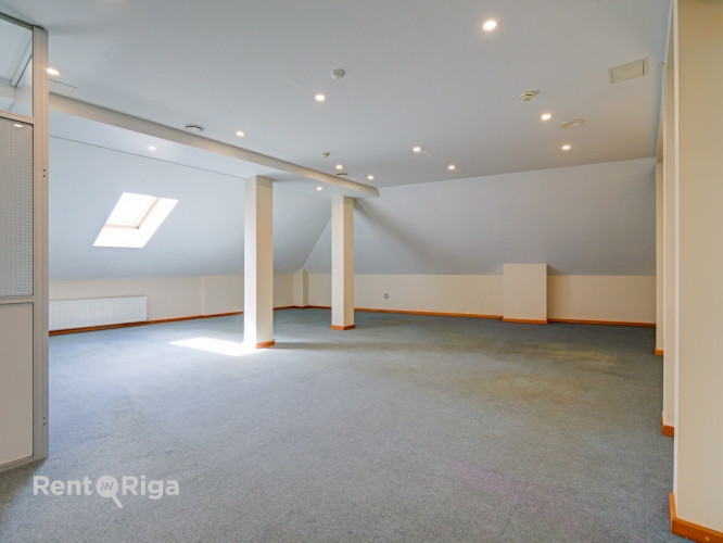 Biroja telpas ar perfektu lokāciju un ērtu piekļuvi  Pirms Salu tilta, centra virzienā. Rīga - foto 3