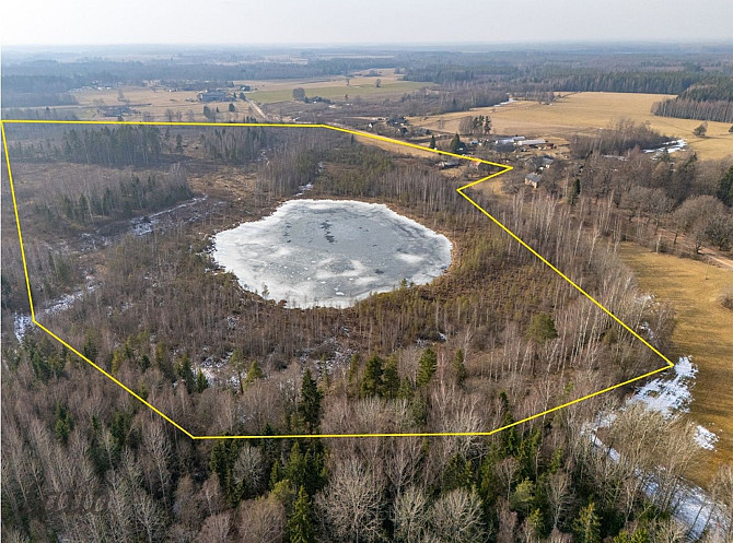 Pārdod lauku īpašumu Vidzemē, Limbažu novadā ar savu ezeru.
Pārdošanā īpašs un Limbaži un novads - foto 2