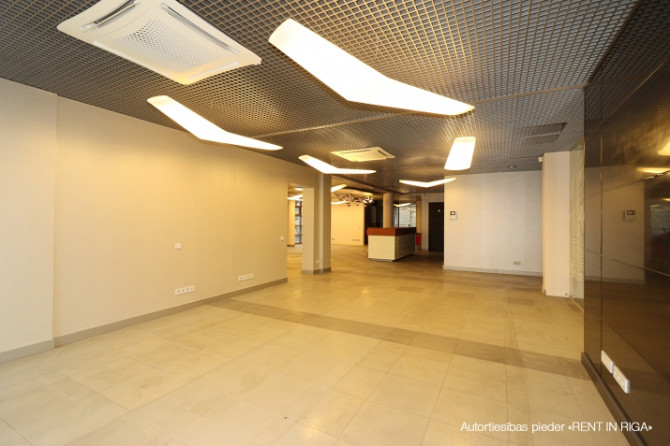 Modernas, multifunkcionālas biroja/tirdzniecības telpas Centrā.  + Telpas aizņem visu ēkas 2. Rīga - foto 6