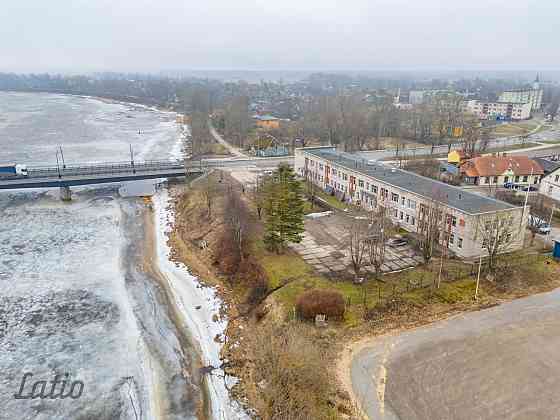 Pārdod zemes gabalu Salacgrīvā pie Salacas upes, 500 m no jūras!
Adrese: Rīgas iela 2a, Salacgrīva,  Salaspils