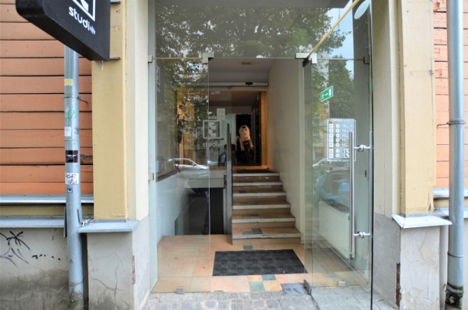 Veikala, salona vai biroja telpas 1.stāvā.  Telpas piemērotas tirdzniecības, biroja, Rīga - foto 2