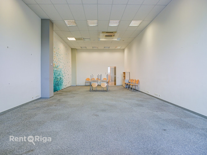 Gaišas un funkcionāls birojs ar lielisku pielāgojamību dažādām uzņēmējdarbības Rīga - foto 8