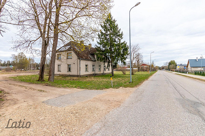 Pārdošanā tiek piedāvāts nekustamais īpašums klusā un zaļā privātmāju apbūves Sigulda - foto 1