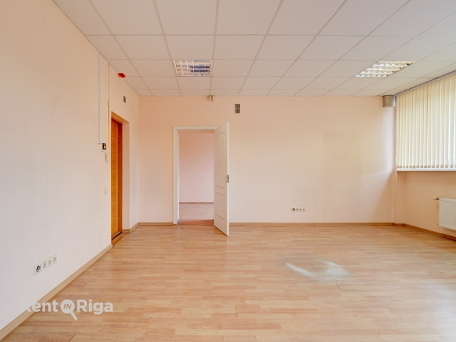 Biroja telpas Brasas tilta rajonā  Tēraudlietuves ielā 22.  Iznomā biroja telpas renovētā Rīga - foto 3