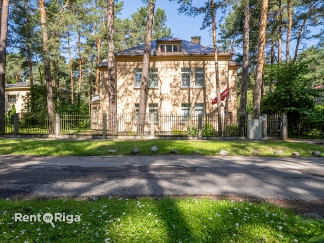 Eleganta mūra privātmāja vienā no pieprasītākajām Rīgas apkaimēm  Mežaparkā.  Īpašums Rīga - foto 1