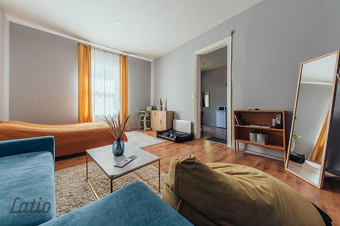 Plašs un saulains dzīvoklis Liepājas centrā ar privātu ieeju un ienesīgu īstermiņa īres Liepāja - foto 2