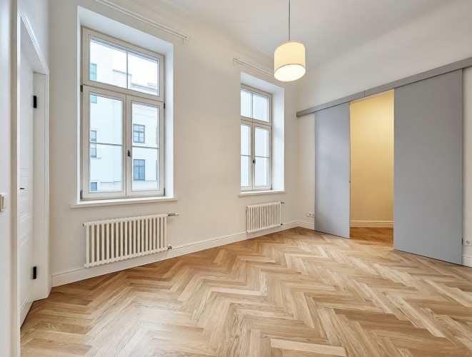 4-istabu dzīvoklis Klusajā centrā.  Vai meklējat lielisku dzīvokli, kas atrodas ērtā vietā Rīga - foto 3