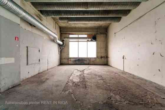Heated production or warehouse premises on the 2nd floor.  The building was constructed in 1994 base Rīga