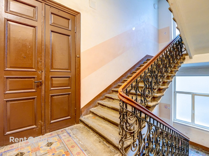 Izcila investīciju iespēja Rīgas centrā.  Īpašums sastāv no pieciem dzīvokļiem ar foršiem Rīga - foto 6