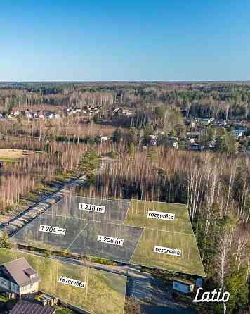 Ziemeļvidzemes biosfēras rezervāta teritorijā, tikai 58 km attālumā no Rīgas centra un 900 metru att Limbaži un novads