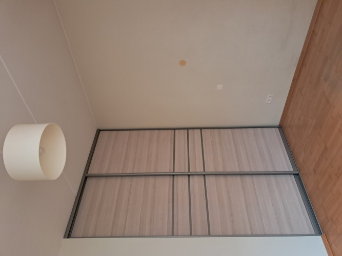Pārdod plašu un gaišu 2 istabu dzīvokli Bišumuižā.  Dzīvokļa plānojumu veido plaša Rīga - foto 5