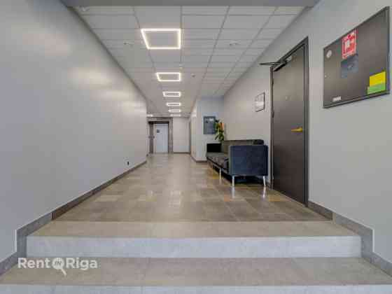 Tirzniecības telpas uz nomu ķengaragā. kopējā platība 162,4m2. Rīga