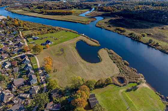 LIELUPES KRASTĀ JELGAVĀ - pārdošanā pēdējais zemes gabals. 
Unikāla iespēja iegādāties ekskluzīvu ap Jelgava un novads