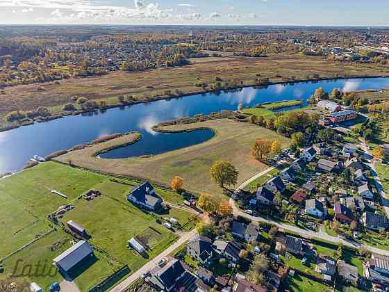 LIELUPES KRASTĀ JELGAVĀ - pārdošanā pēdējais zemes gabals. 
Unikāla iespēja iegādāties ekskluzīvu ap Jelgava un novads