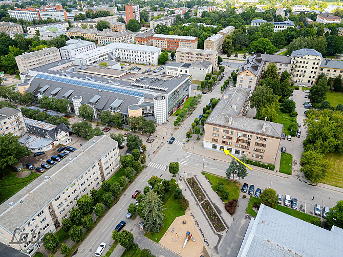 Iznomājam telpas Jelgavas centrā.
Īpašums atrodas pašā pilsētas sirdī, pretī Kanclera namam, ar tieš Елгава и район - изображение 7
