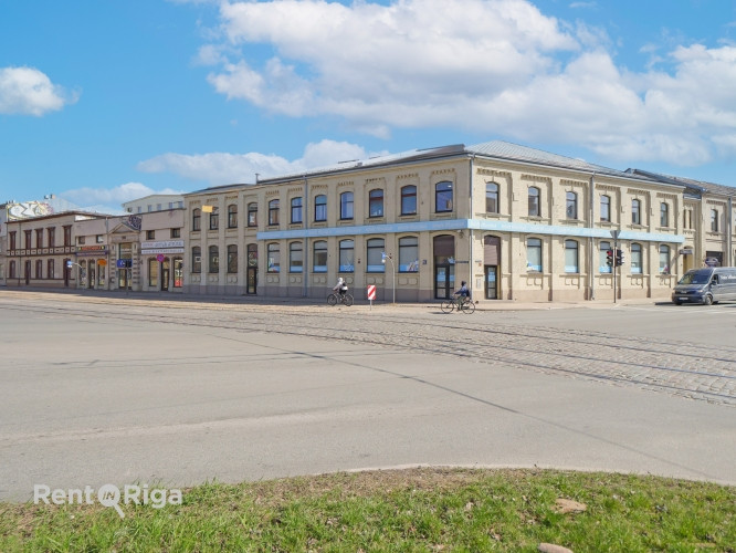 Продается доходный комплекс зданий в центре Риги со стабильным денежным потоком. Рига - изображение 1
