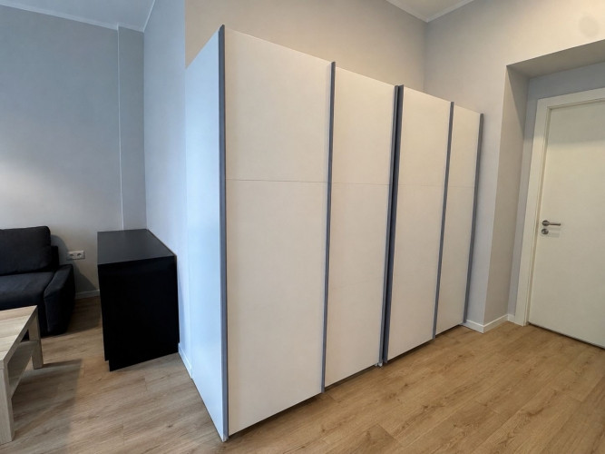 Studio dzīvoklis Aktīvajā centrā, Elizabetes ielā  Izīrē gaišu un mājīgu studio tipa Rīga - foto 7