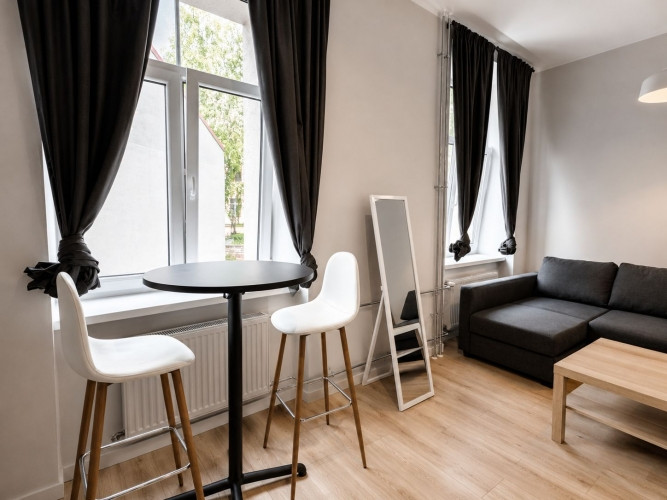 Studio dzīvoklis Aktīvajā centrā, Elizabetes ielā  Izīrē gaišu un mājīgu studio tipa Rīga - foto 2