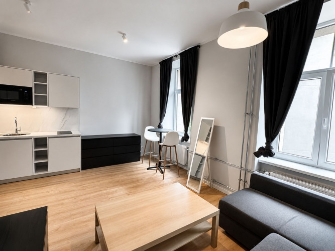 Studio dzīvoklis Aktīvajā centrā, Elizabetes ielā  Izīrē gaišu un mājīgu studio tipa Rīga - foto 3