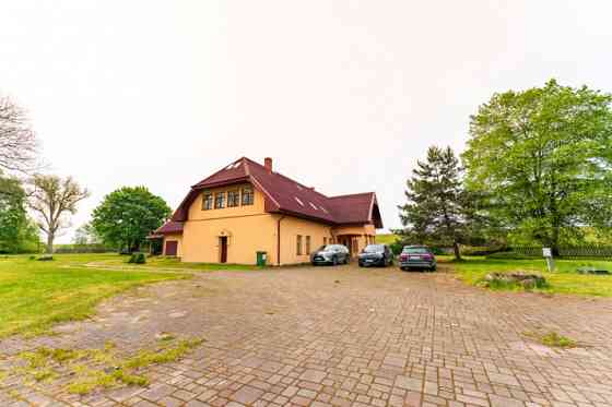 For rent: a 3-story private house in Salaspils by the Daugava River with a 2.3 ha land plot.  The bu Salaspils