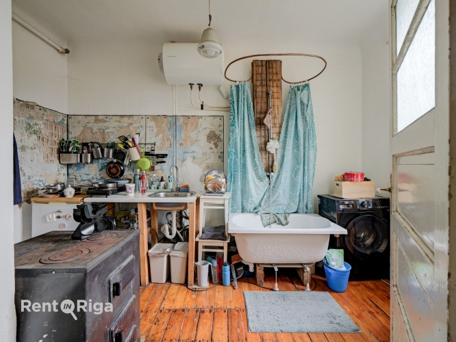Māja ar potenciālu  vieta, kur var piepildīt gan ģimenes sapņus, gan investīciju ieceres. Rīga - foto 7