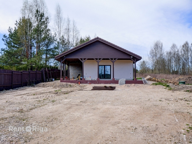 Сдаётся в аренду новый дом недалеко от центра Кекавы!  Предлагается светлый и Кекавская вол. - изображение 2