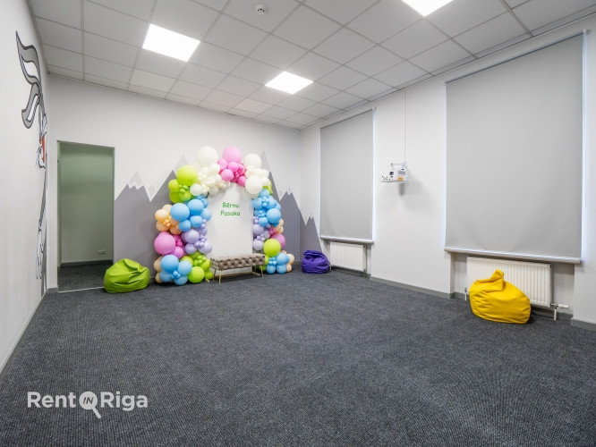 Apartment with a private entrance, located on an elevated ground floor.  The premises are currently  Рига - изображение 7