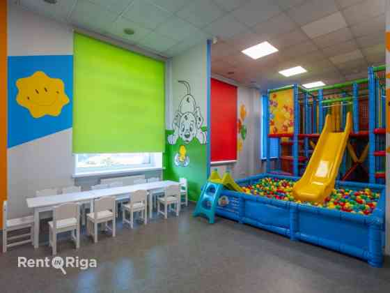 Retail or office premises for your business  Layout:  Private entrance from Hospitāļu Street. A spac Rīga