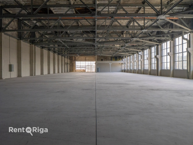 Plašas, gaišas ražošanas telpas ar biroju, garderobēm, dušām, WC.  Lokācija: Uriekstes iela Rīga - foto 6
