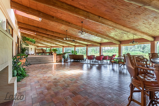 -Pārdod UNIKĀLU īpašumu ar 2 mājām, 6 dīķiem un pasākumu halli uz kopējās zemes Tukums un novads - foto 3