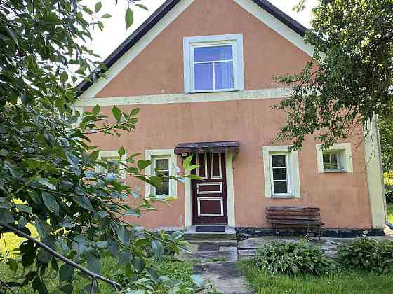 Dzīvo lauku mierā pilsētas tuvumā!
Pārdošanā dzīvojamā māja tikai soļa attālumā no Valmieras pilsēta Valmiera un novads