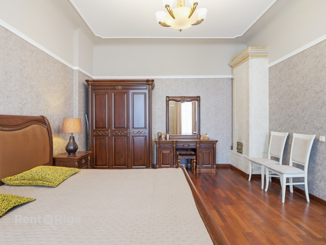 Izīrē aristokrātisku jūgendstila dzīvokli Rīgas centrā  Kr. Barona ielā 60  Piedāvājumā Rīga - foto 8