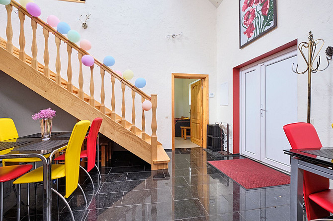 Piedāvājam iegādei kvalitatīvu māju ar ļoti plašu zemes gabalu 49 300 м platībā, klusā Cēsis un novads - foto 4
