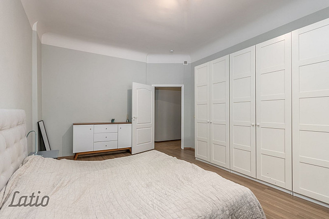 Plašs 3 istabu dzīvoklis Klusajā centrā  eleganta dzīvesvieta vai stabils ieguldījums. Rīga - foto 5