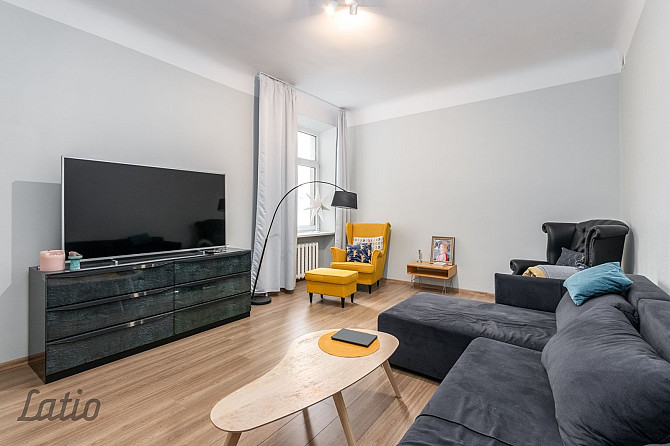 Plašs 3 istabu dzīvoklis Klusajā centrā  eleganta dzīvesvieta vai stabils ieguldījums. Rīga - foto 2