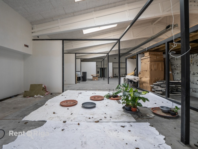 Tiek piedāvātas uzņēmumiem biroja telpas visā 2. stāvā ar sagatavotu projektu. Norādītā Rīga - foto 7
