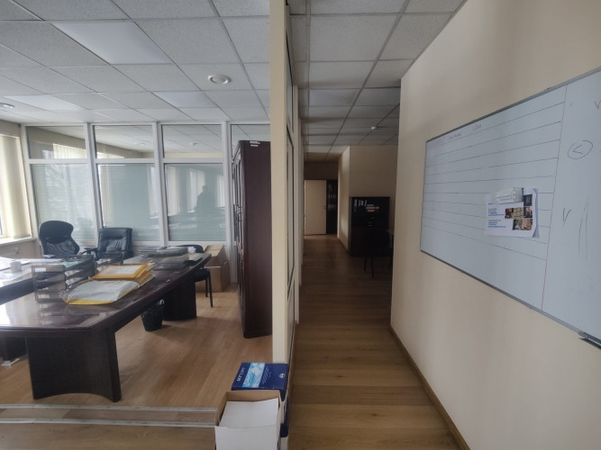 Birojs Vagonu rūpnīcas teritorijā.  Birojs sastāv no lielas atvērtas telpas, 2 maziem Rīga - foto 4