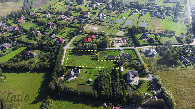 Skaistā, ainaviskā vietā pārdošanā zemes gabals privātmājas būvniecībai.
Piedāvājumā Jelgava un novads - foto 4