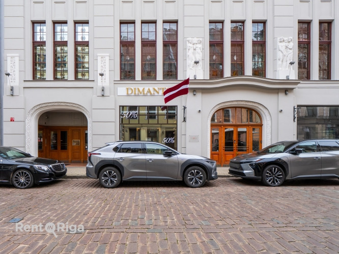 Veikala telpas Vecrīgā Smilšu ielā 3 - prestižā un renovētā biroju ēkā.   Pie telpām var Rīga - foto 14