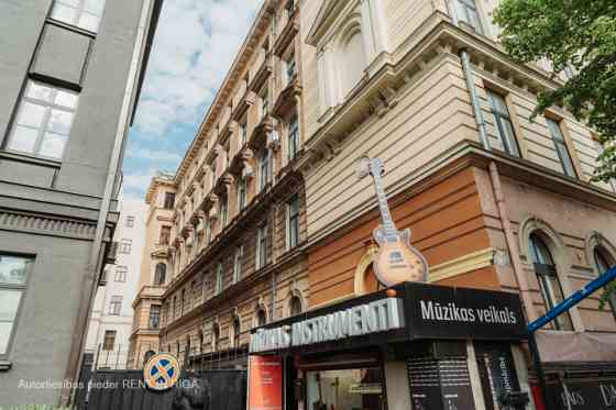 Hostel premises that can be converted into 3 apartments.  The property is located in one of the most Рига