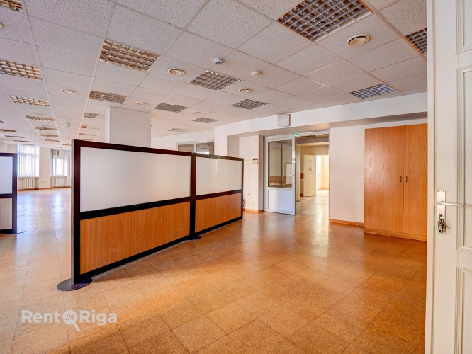 Lieliskā stāvoklī esošs īpašums Vecrīgas sirdī.  Reprezentabla ēka vienā no Rīga - foto 9