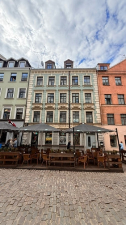 Investīciju objekts Vecrīgā  7 renovēti dzīvokļi vēsturiskā ēkā  Pārdošanā tiek Rīga - foto 1