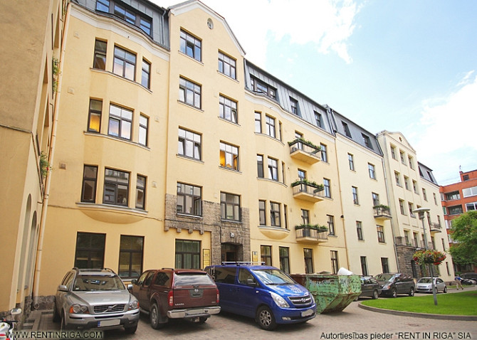 Biroja centrā. Telpas pēc kapitālā remonta;  Pieejas no 02.2026.  + 1. stāvs. + Platība Rīga - foto 1
