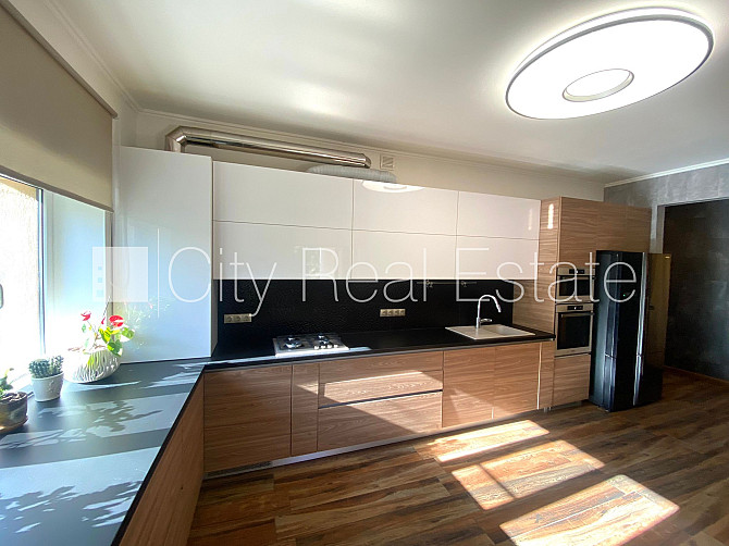 Privātmāja, keramzīta bloku sienas, fasāde ar dekoratīvo apmetumu, pagrabstāvā pieejama Rīga - foto 3