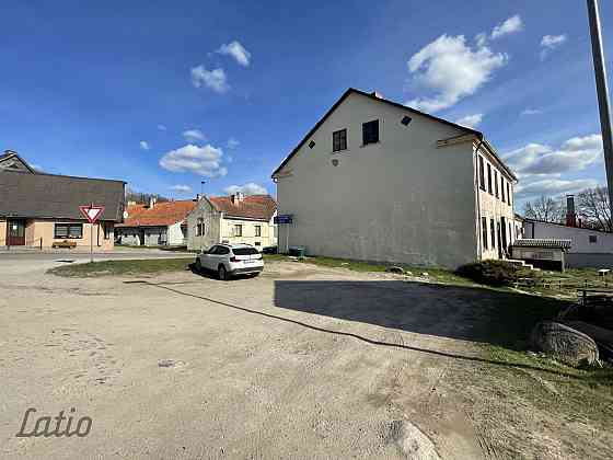 Pārdod zemes gabalu Sabiles pilsētas centrā.

Zemes gabala kopējā platība 183 m2.

Zemes gabala izma Talsi un novads