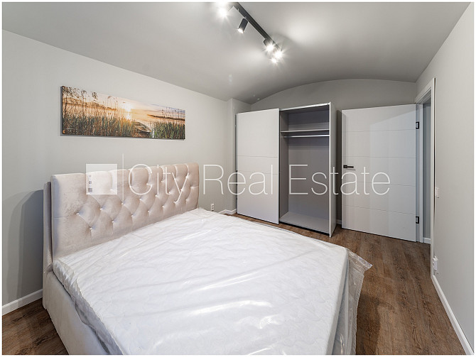 Renovēta māja, slēgts pagalms, logi vērsti uz ielas pusi, viena istaba izolēta, studio tipa, Rīga - foto 13