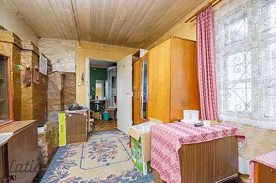 Pārdod izsolē līdz 04.03. ar solīšanas soli 500EUR mazu vienstāva privātmāju ar divām istabām diezga Rīga