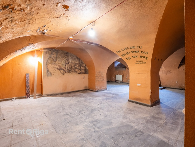 Puspagraba telpas Jēkaba kazarmās.  Iepriekš telpās atradās restorāns. Telpas sastāv no 2 Rīga - foto 4