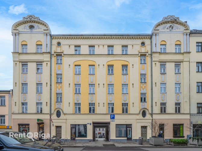 Trīs kabineti ar koridori un WC.  Visas kabineti izolēti. Kabineti no 13 - 21 kvm, sava tualete Rīga - foto 8
