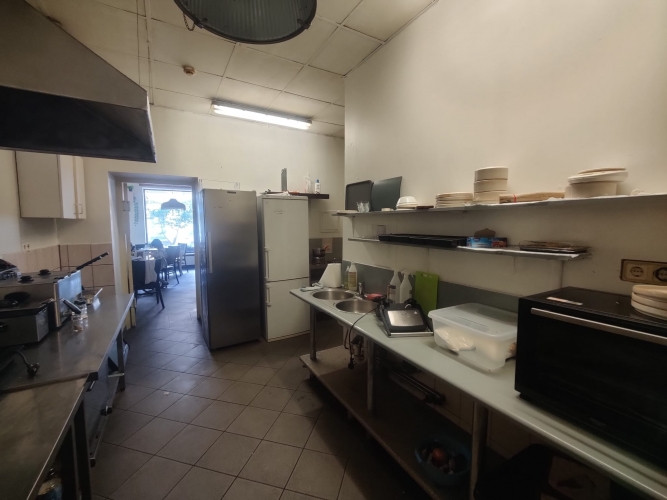 Kafejnīcas telpas ar ventilācijas sistēmu.  Telpas sastāv no klientu zāles 30 kvm, virtuves Rīga - foto 7